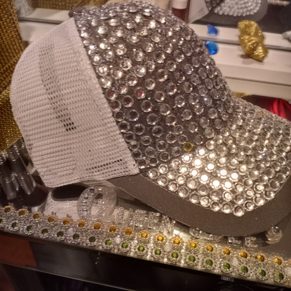 Baseball cap - Picture 2 of 5